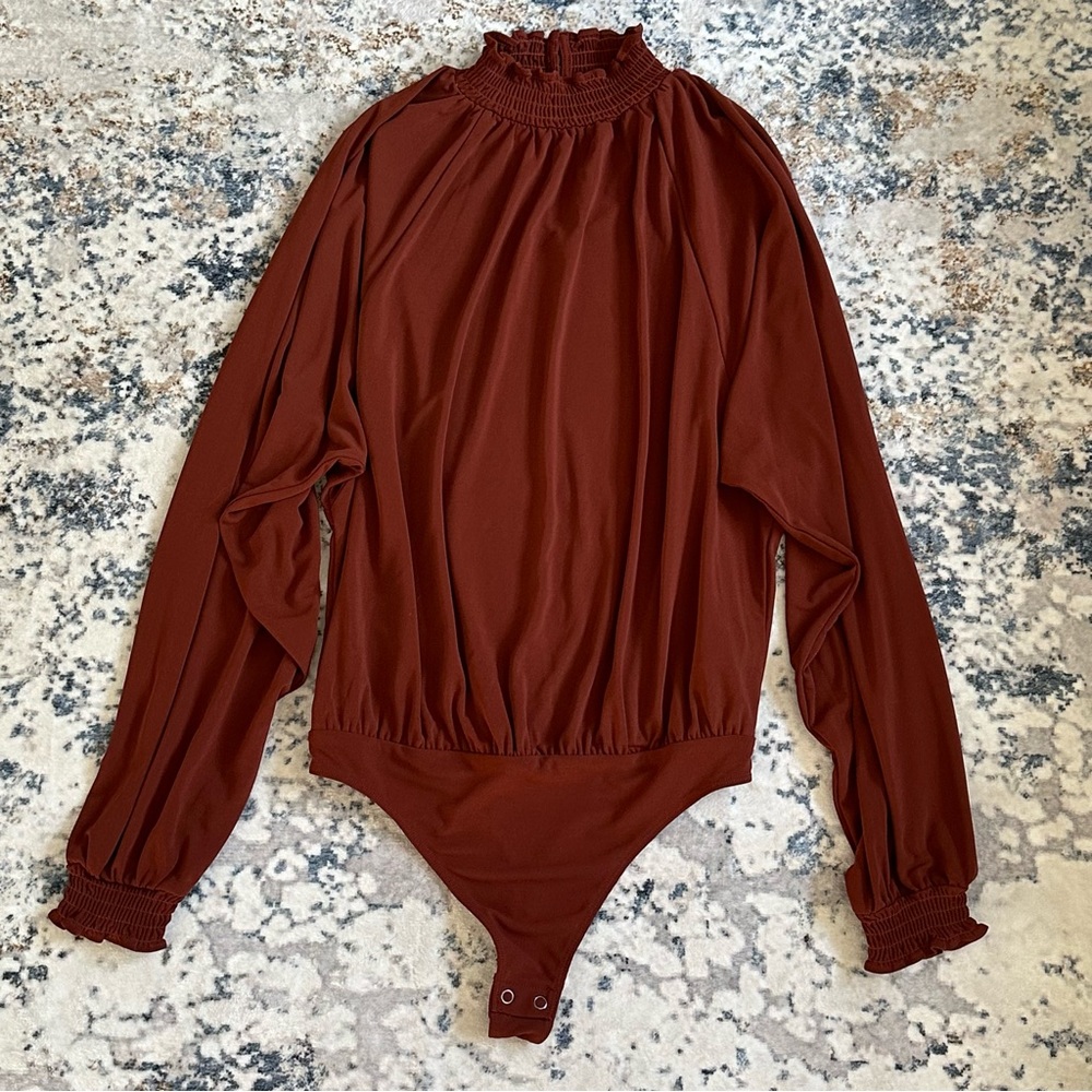 Express burnt red-brown bodysuit